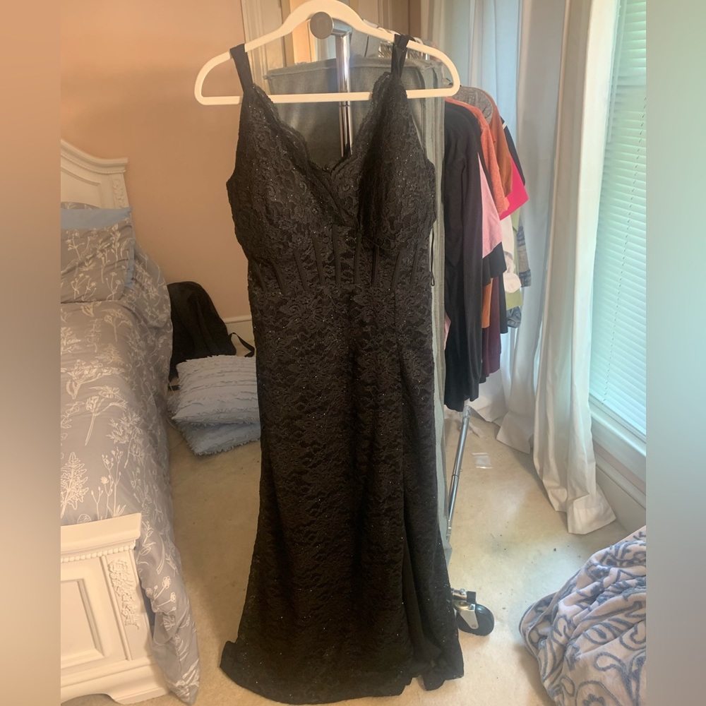 Prom dress. Only worn twice!